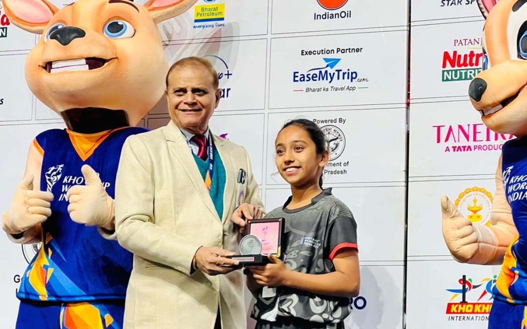 Eleven-year-old Parinoor Sidhu, the youngest player on the New Zealand team, received the best player award in two matches at the 2025 Kho Kho World Cup in New Delhi.