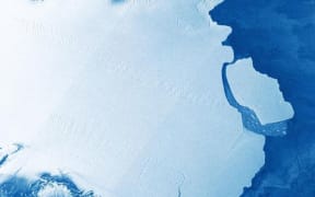 D28 iceberg breaks off Amery Ice Shelf - not due to climate change