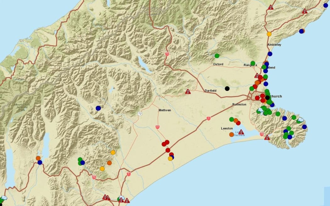 Map of Cnaterbury region with coloured dots indicating water quality