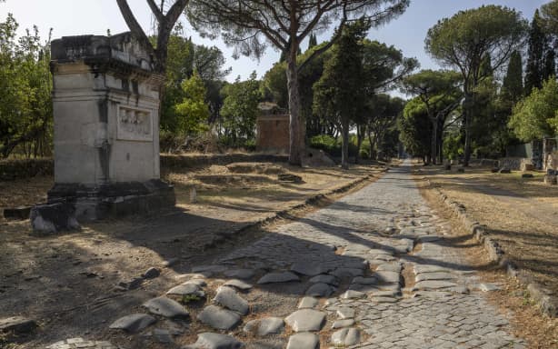 Analysis busts myths of Roman road network - and offers insight into ...