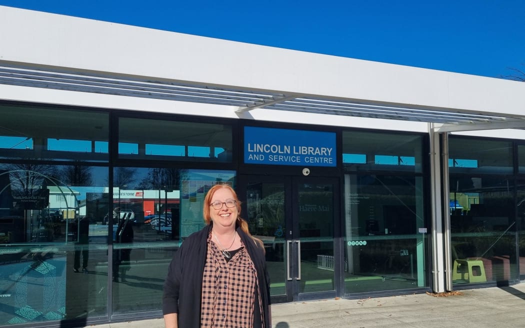 Lincoln Voice spokesperson Denise Carrick pictured standing in front of Lincoln Libarary and Community Centre in Canterbury's Selwyn District.