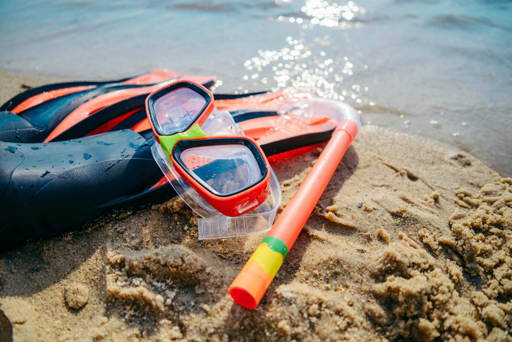 Snorkel mask and flippers.