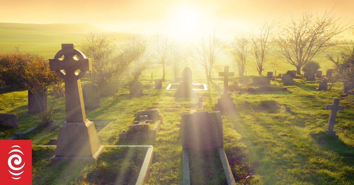 An American journalist read her own obituary online, and soon discovered the strange world of obit pirates - Vimarsana News
