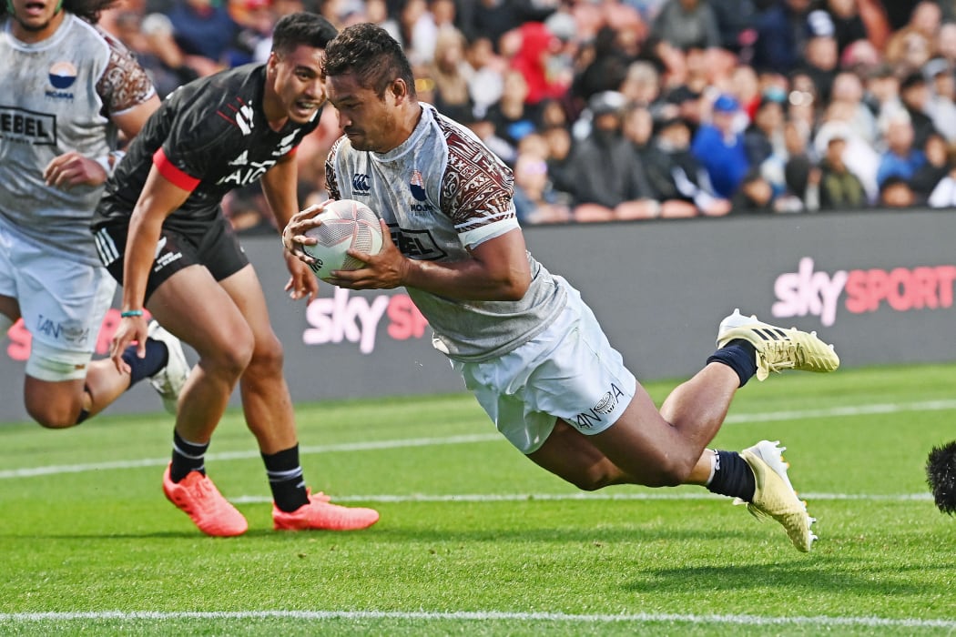 Alamanda Motuga scores a try for Moana Pasifika in last year's match vs the Māori All Blacks.