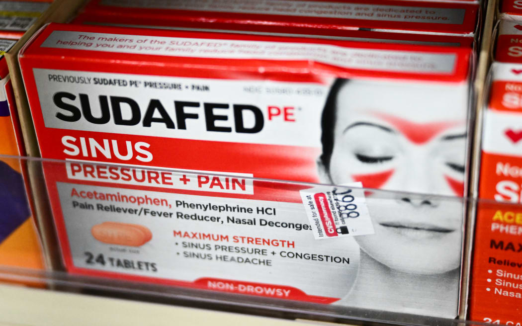 A box of Sudafed PE sinus pressure and pain medicine containing phenylephrine is displayed for sale in a CVS Pharmacy store in Hawthorne, California on September 12, 2023. A US Food and Drug Administration (FDA) advisory panel voted that the common oral decongestant ingredient Phenylephrine is ineffective. (Photo by Patrick T. Fallon / AFP)