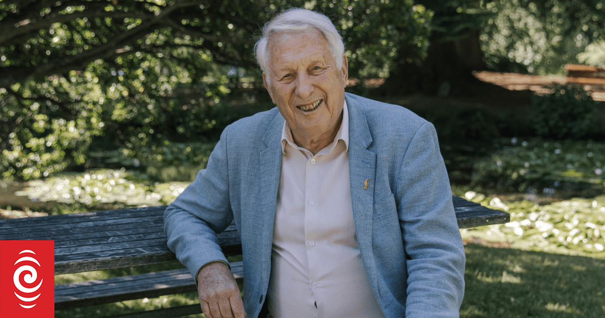 New Zealander of the Year: Dr Jim Salinger