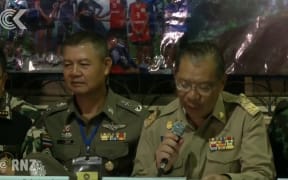Rescue party goes inside Thailand cave for third time