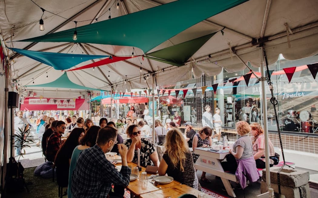 Aro Eats at Cuba Dupa