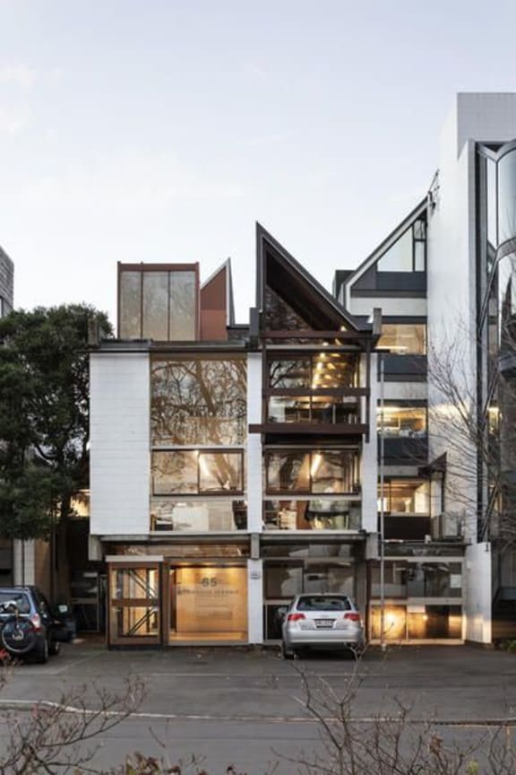 65 Cambridge Terrace, designed by Warren and Mahoney in 1964.