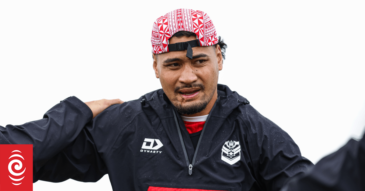 Tonga's Eliesa Katoa 'being monitored' after concussion hospitalisation