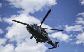 Kaikoura earthquake - NZ Defence Force helicopter