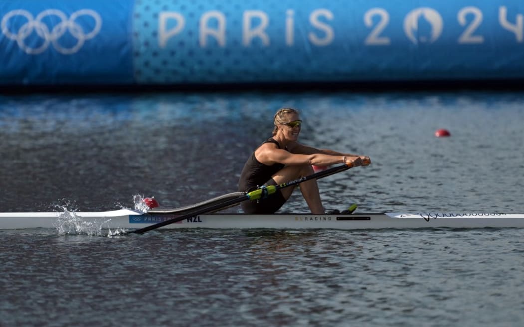 New Zealand's Emma Twigg competes in the women's single sculls semifinal A/B rowing competition at Vaires-sur-Marne Nautical Centre in Vaires-sur-Marne during the Paris 2024 Olympic Games on August 1, 2024. (Photo by Bertrand GUAY / AFP)