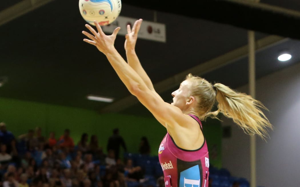 The Southern Steel's Shannon Francois leaps for the ball.