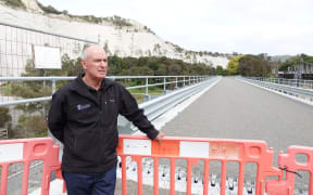 Manawatū District councillor Andrew Quarrie says the new bridge should be opened.