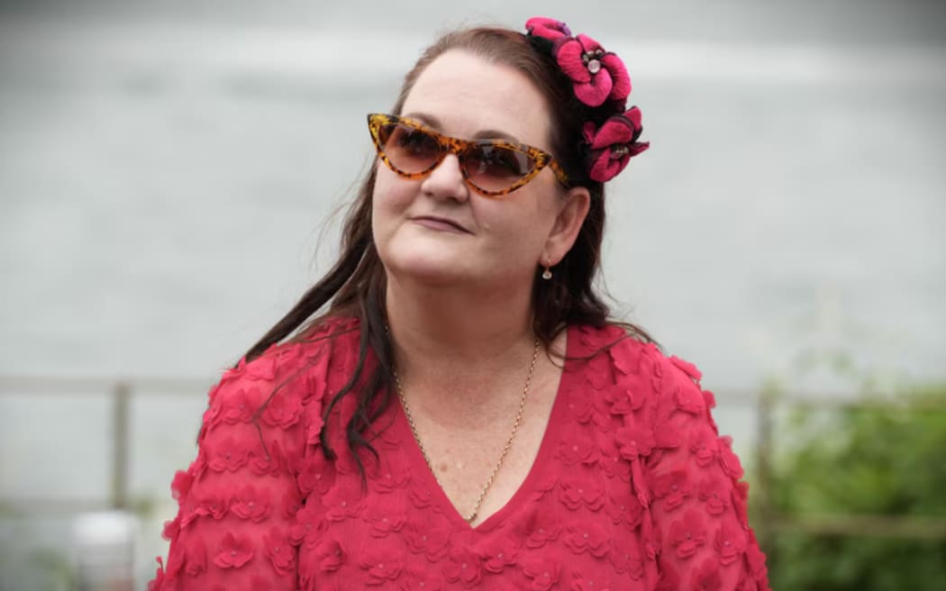 Bathurst mother Emma Mason's advocacy for social media ban piques interests of global leaders and media.