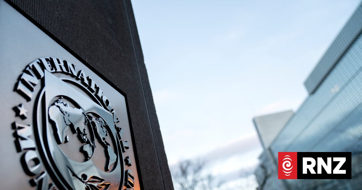 IMF calls on Reserve Bank to raise interest rates soon