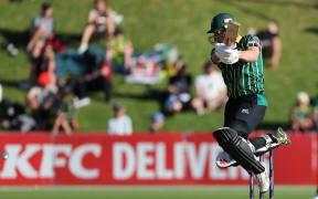Dane Cleaver plays a shot for the Central Stages during their Super Smash grand final against the Canterbury Kings at the Basin Reserve in Wellington, 2 Feb, 2025.