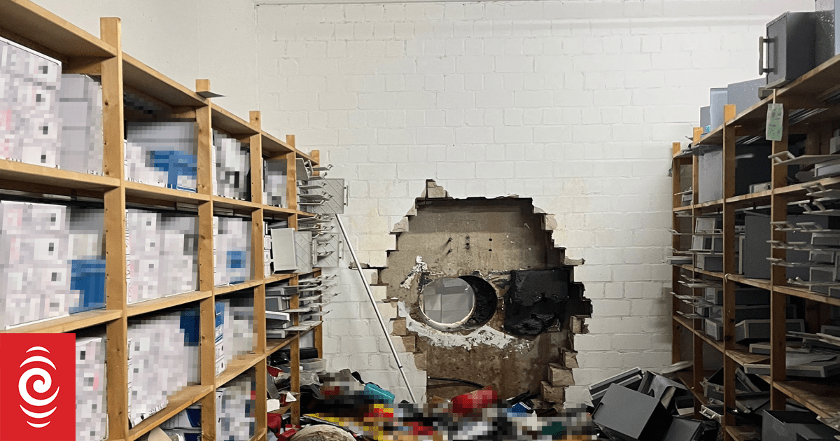 Germany bank heist nets about 30m euros in cash, valuables