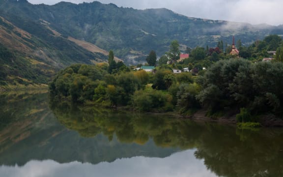 A view of the settlement of Jerusalem on the banks of the Whanganui River