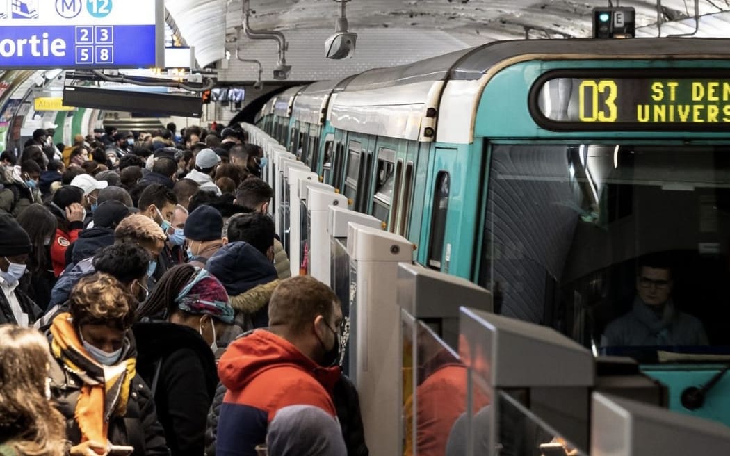 A crowded Paris metro before the All Blacks v Ireland Rugby World Cup match on 14 October 2023.