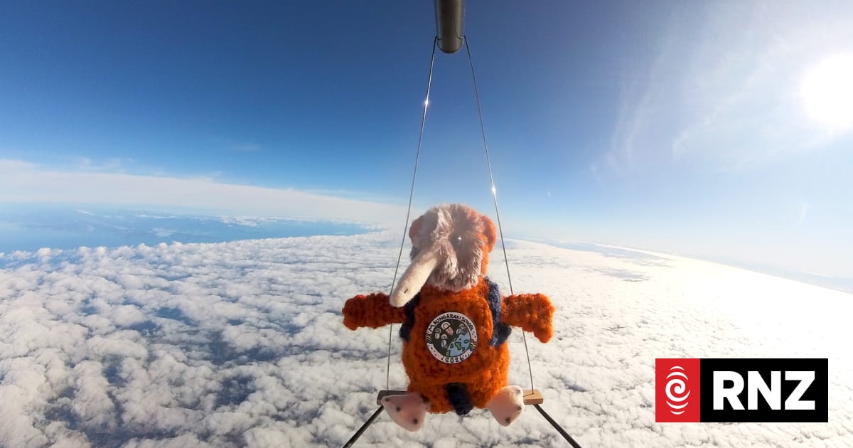 School students successfully launch high-altitude balloon into the atmosphere