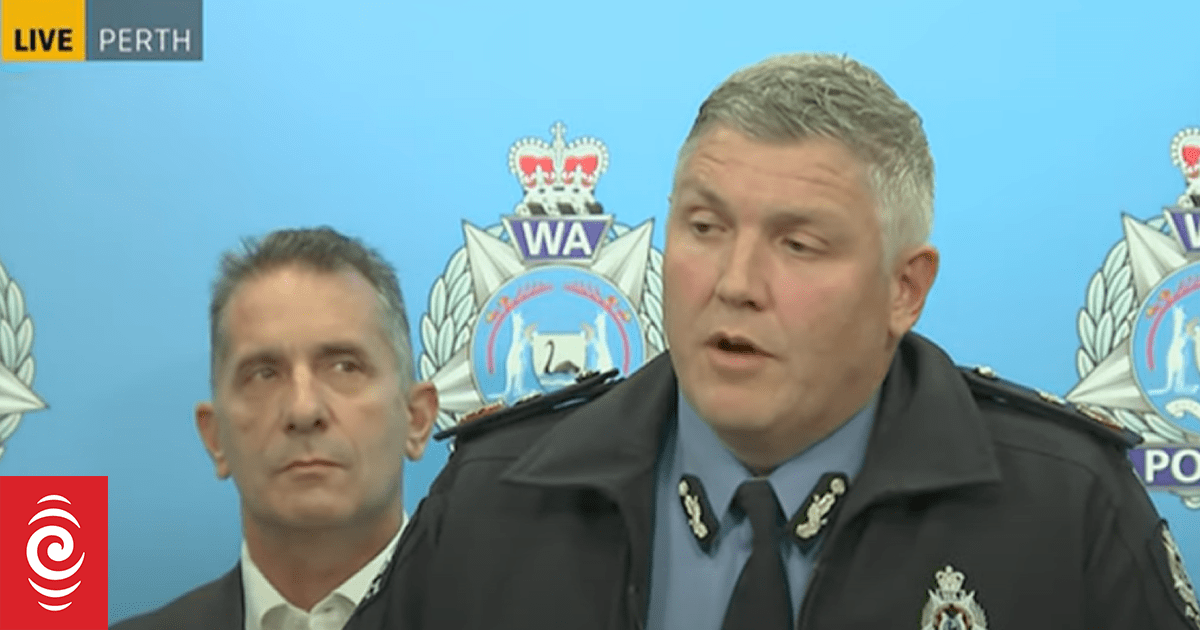 Perth police shoot 16yo dead after stabbing in Bunnings car park - Vimarsana News
