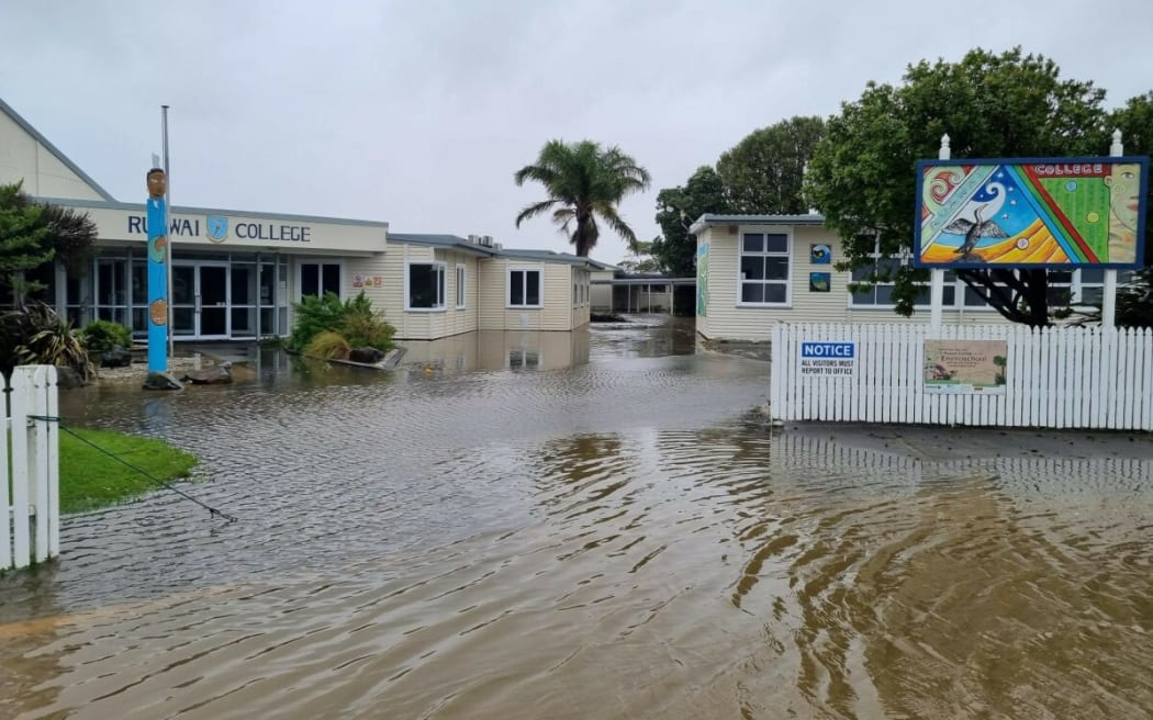 Ruawai College flooding