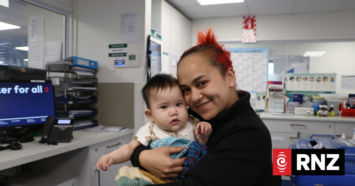 Urgent care clinic absorbing patients from crowded ED