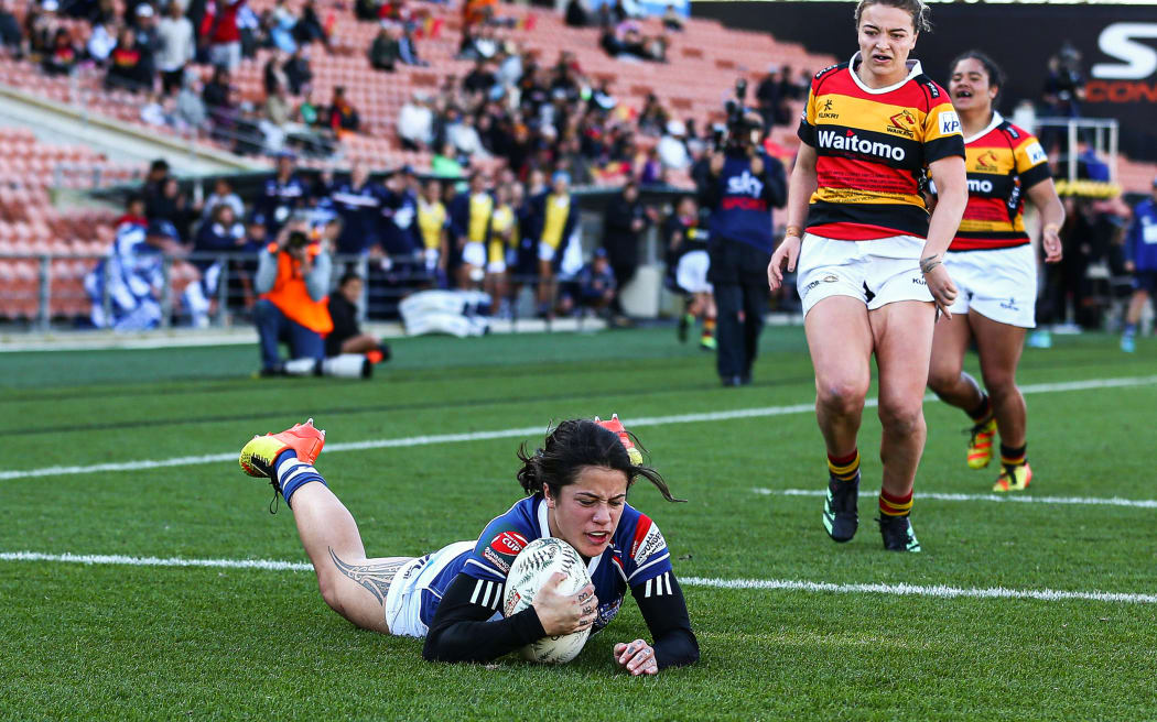 Katelyn Vaha’akolo of Auckland Storm scores a try during the Waikato Women v Auckland Storm, Farah Palmer Cup semi final