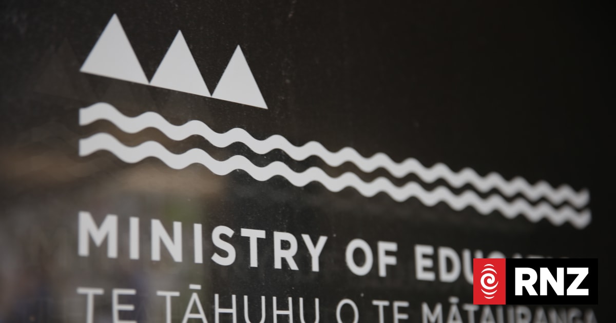 Allegations of favouritism, 'unsustainable' workloads at Education Ministry's curriculum division