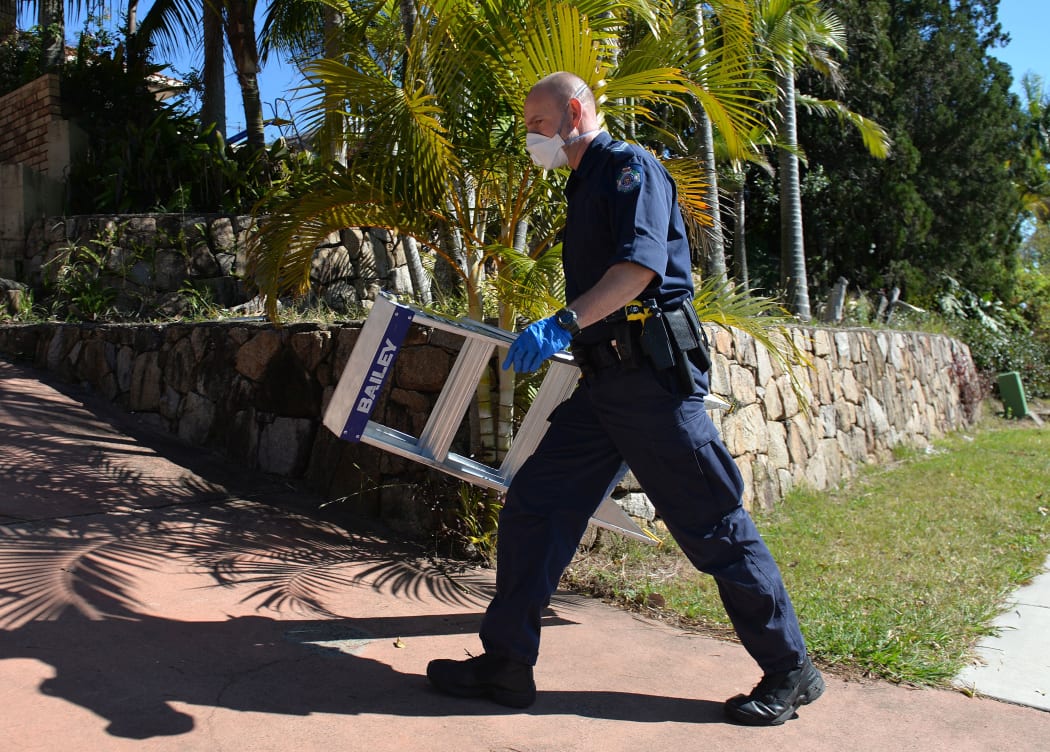Police search a house in Mount Gravatt, Brisbane