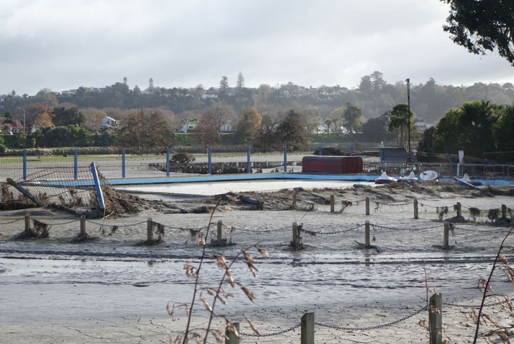 The Manawatū Whanganui regional council is working on helping residents at Anzac Parade in Whanganui to combat common flooding incidents.