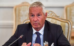 General Secretary of the Europe Council Thorbjoern Jagland (R) speaks with Russian Foreign Minister during their meeting in Moscow on June 20, 2018. (Photo by Yuri KADOBNOV / AFP)