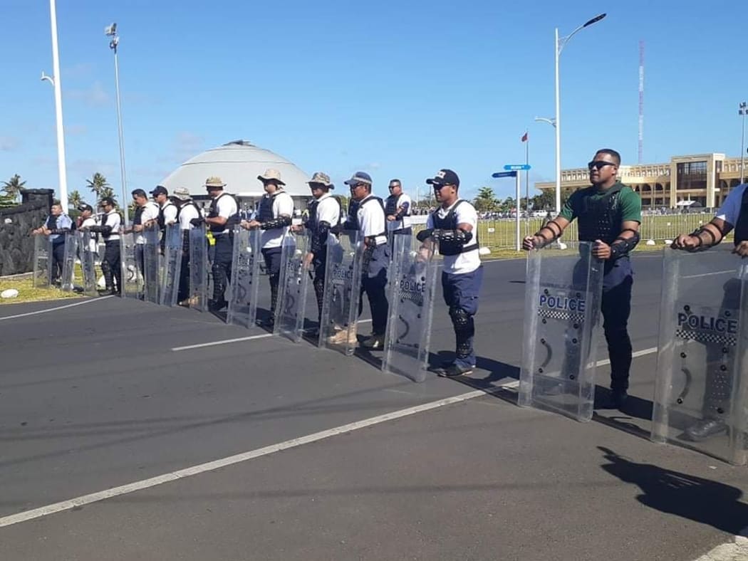 Samoa Barricade