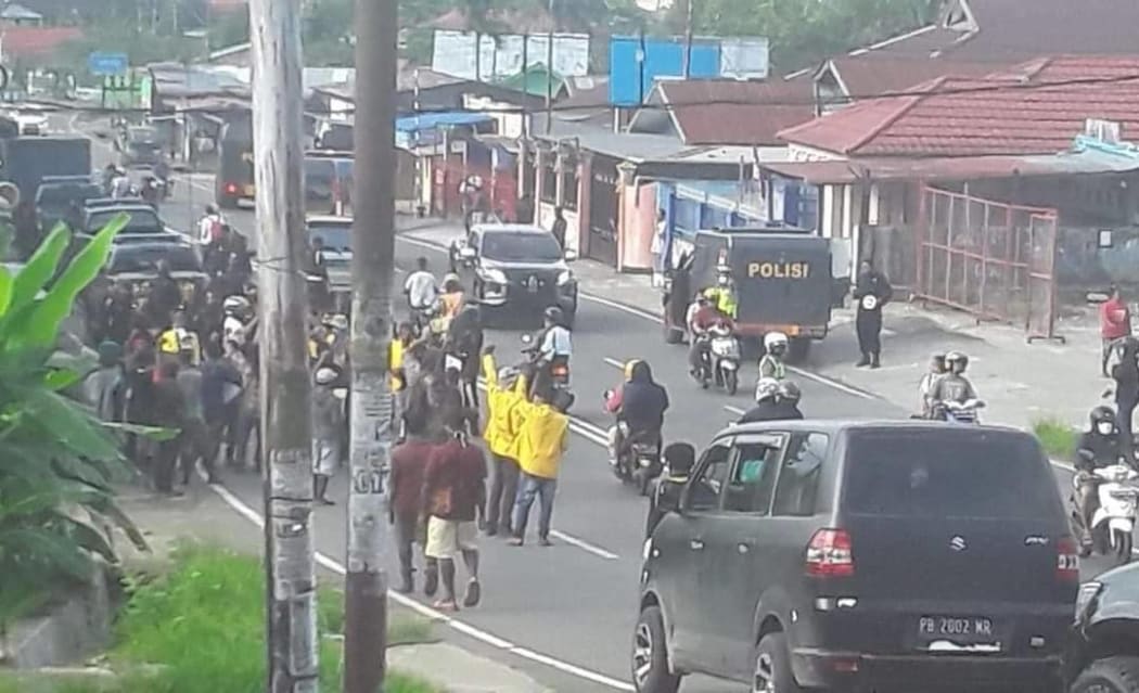 Indonesian police drew rapidly to disperse West Papuan protestors in Manokwari.