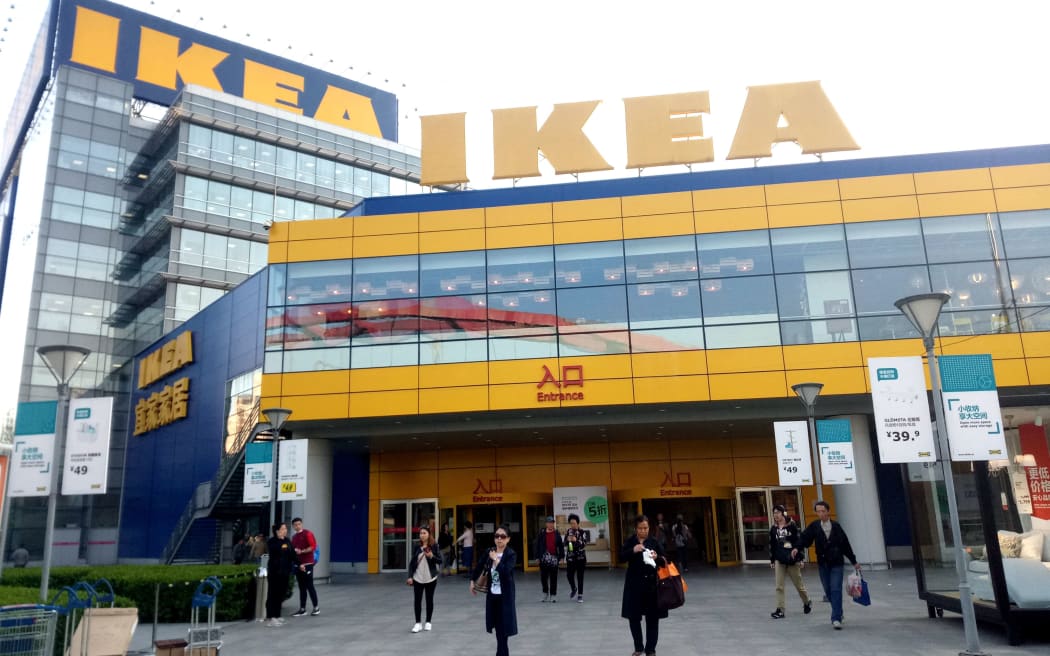 --FILE--Customers leave a furnishing store of IKEA in Shanghai, China, 18 April 2018.

IKEA has been ordered to pay 40,000 yuan ($5,970) in compensation in addition to a 3.9-yuan (59 cents) purchase refund to a Chinese woman who was injured when a glass cup she purchased from the home furnishing giant exploded while she drank from it. The woman, identified as Wang, bought a "Stelna" glass water cup from an IKEA store in Beijing in 2016, but the product exploded on May 20, 2017 when she was drinking "cooled boiled water." Wang was hospitalized after losing consciousness. She lost one of her front teeth, and her lips required four stitches. She took the Swedish company to court earlier this year, accusing it of selling faulty products and asking for one million yuan ($150,000) in compensation. (Photo by Yan daming / Imaginechina / Imaginechina via AFP)