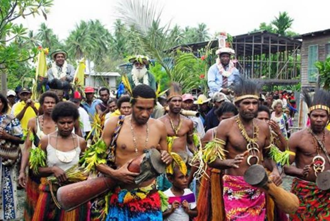 PNG chiefs being carried in Gulf Province