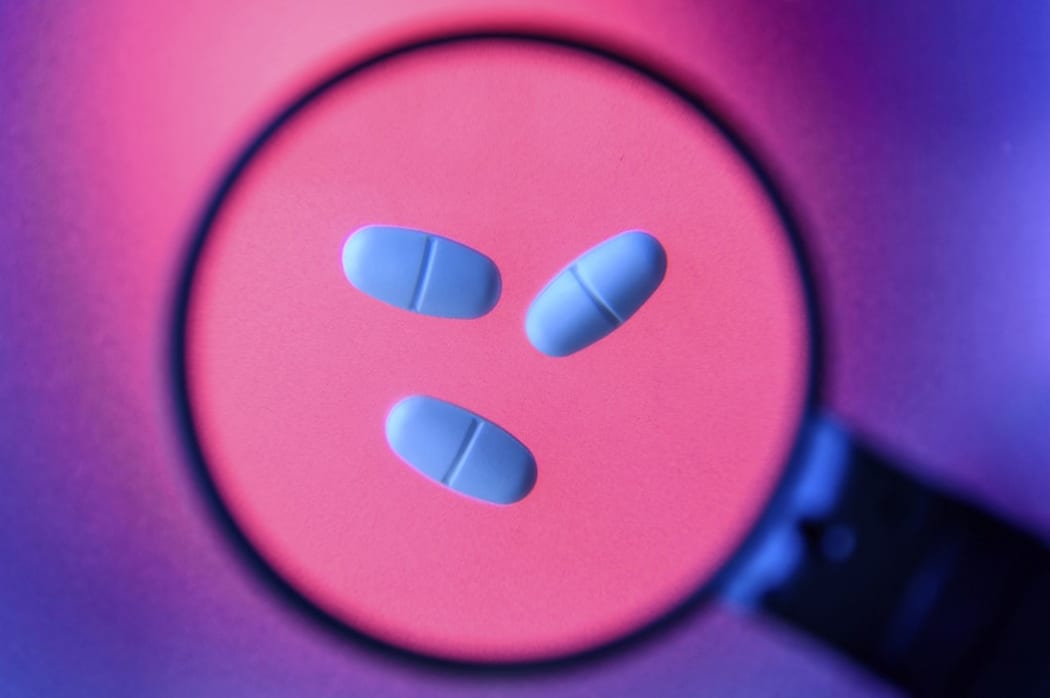 Medicines and Heilwithtel - Research is underway at high pressure on a vaccine versus the coronavirus. versus SARS-CoV-2, at least 115 vaccine projects have started. The World Health Organization WHO paid 102 on April 30, 2020.