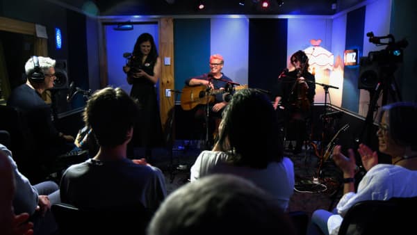 Don McGlashan joins Afternoons host Jesse Mulligan in the RNZ studios for the fourth of a series of intimate concerts to a small group of fans at the RNZ studio to celebrate 20 years of NZ Live on RNZ National.