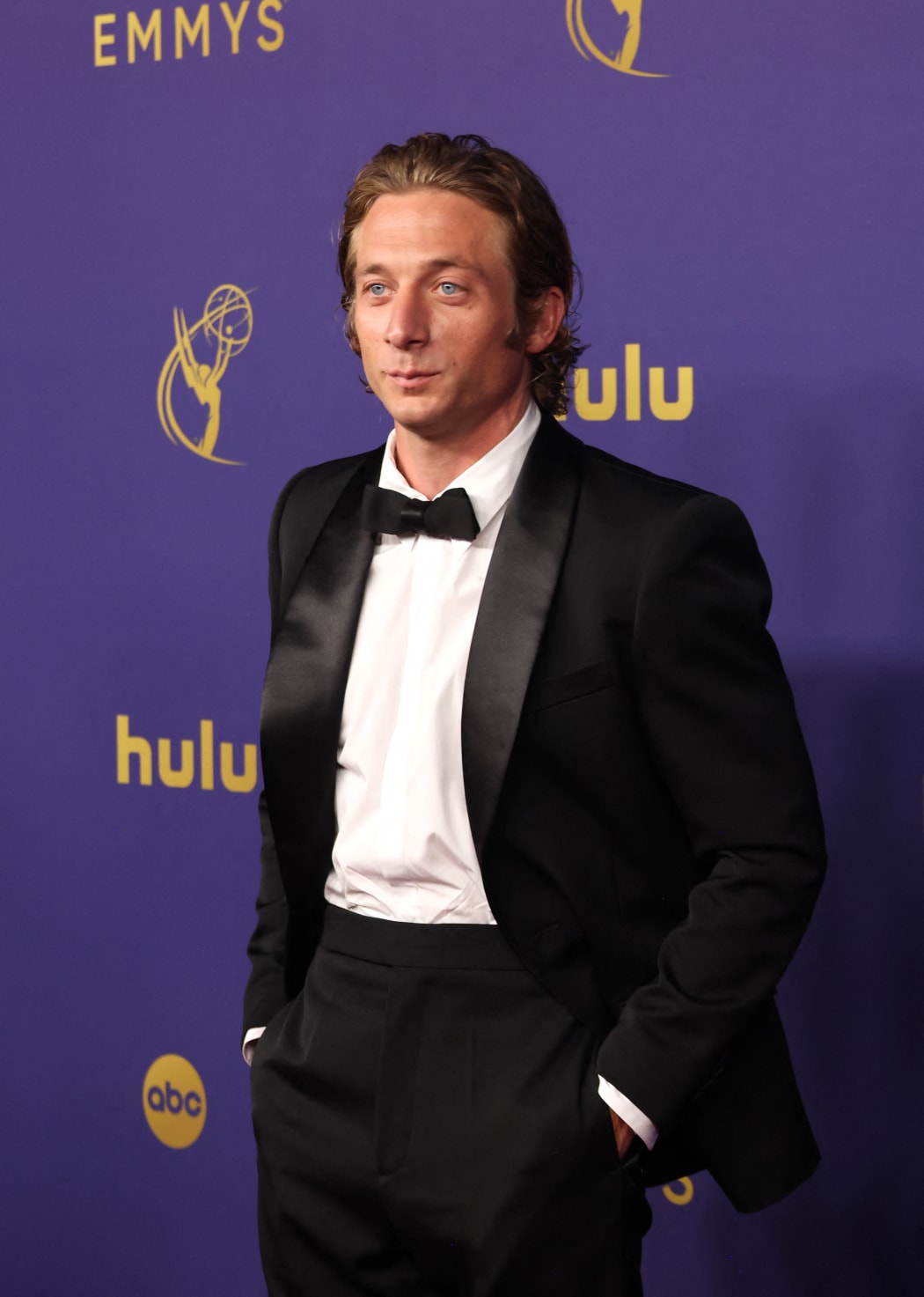 Jeremy Allen White attends the 76th Primetime Emmy Awards at Peacock Theater on September 15, 2024 in Los Angeles, California.