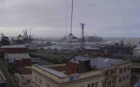 The Seabourn Encore has come free of its moorings at the Port of Timaru.