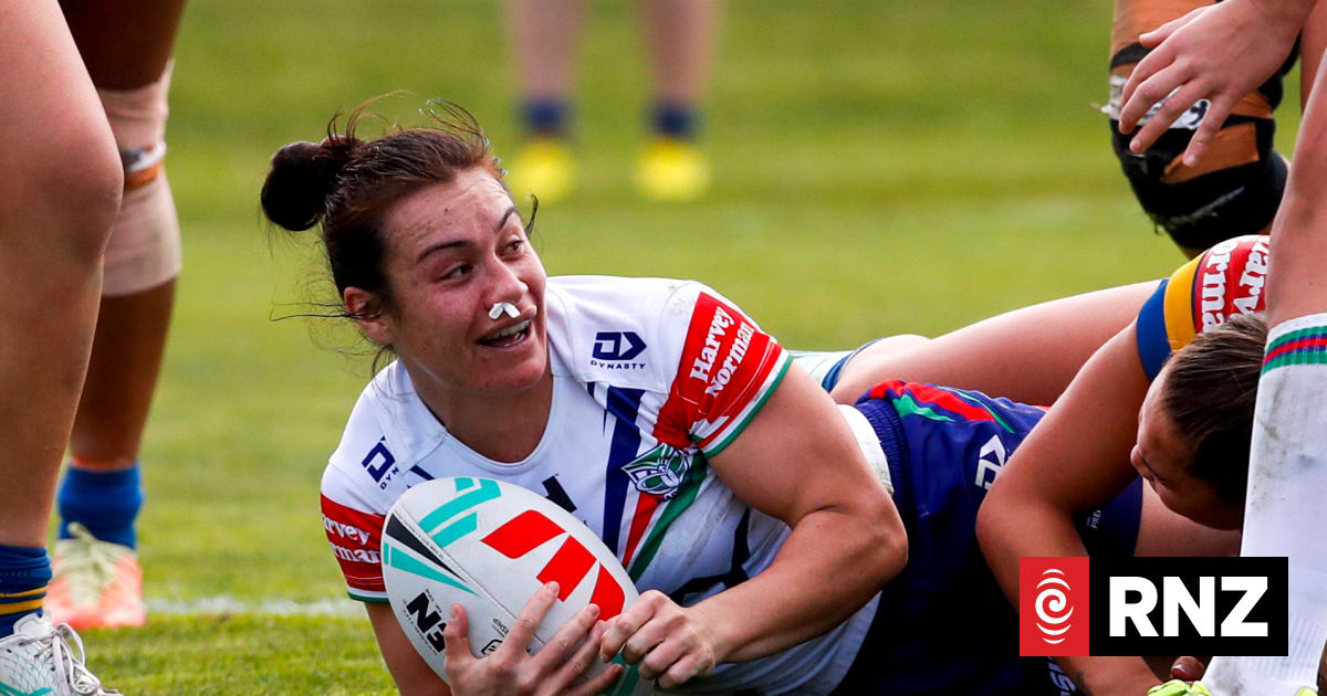 NZ Warriors scrape home with lucky win over Eels