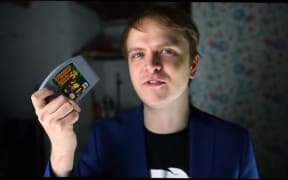 Harry Brewis played Donkey Kong for 58 hours and raised over $340,000 for charity.