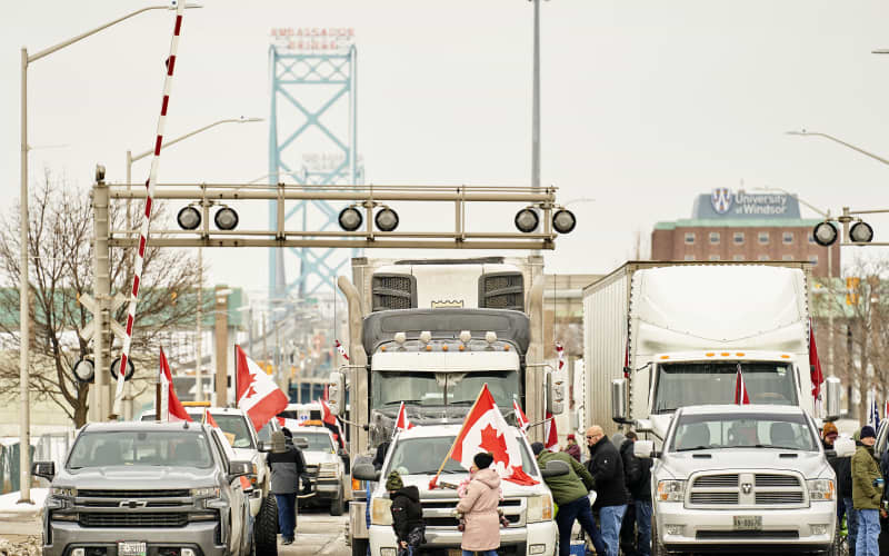 Canadian judge orders end to Covid-19 protest blockade at US border ...