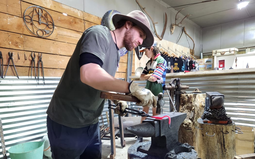 Jar Menzies-Winson at work
