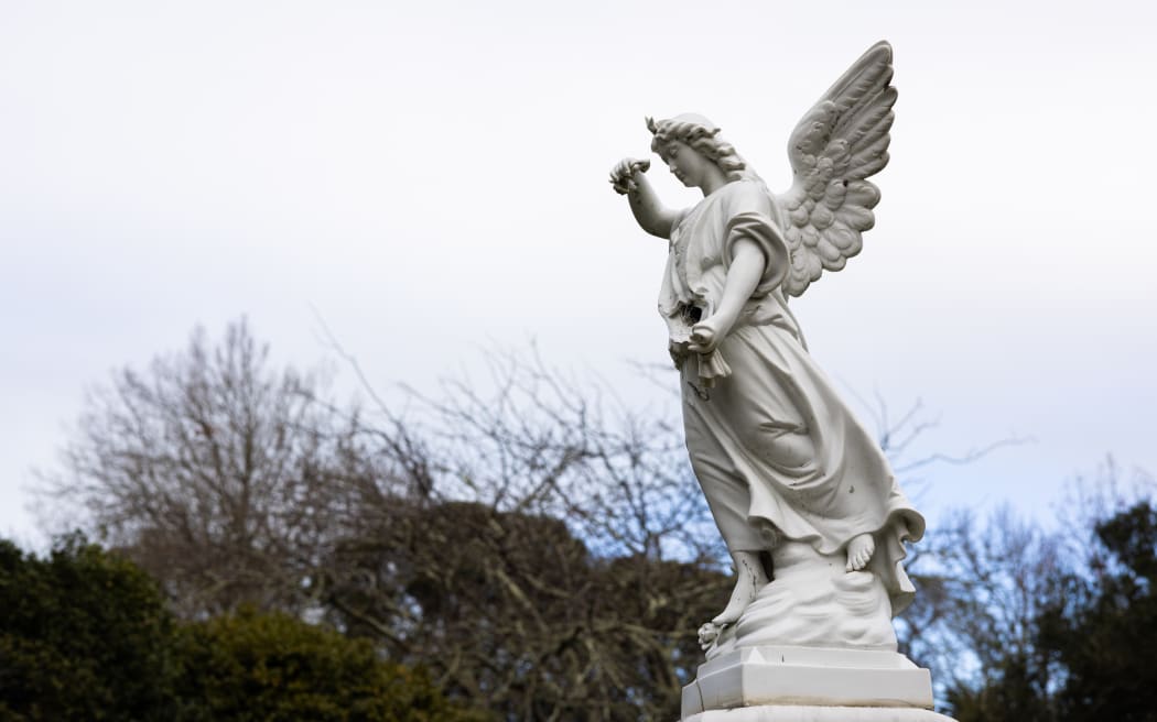 Angel headstone in Makaraka cemetery, Gisborne