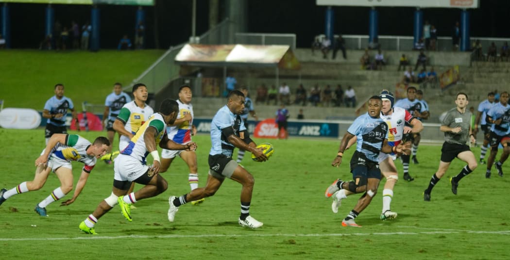The Fijian Drua find some space.