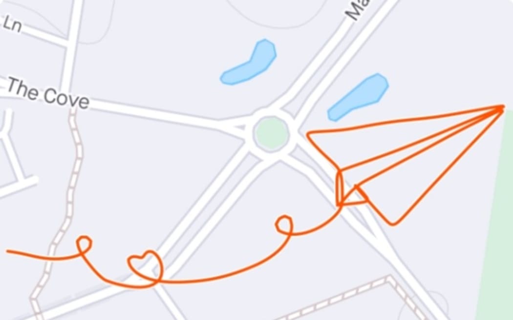 Peter Mitchell creates art with the digital outlines tracing his running routes through Melbourne.