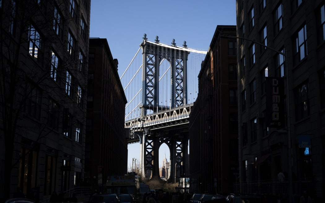 United States, New York, NY, 2024-03-24. The Manhattan Bridge from a street in the Brooklyn district of New York City. Photograph by Norbert Grisay / Hans Lucas.
United States, New York, NY, 2024-03-24. Le pont de Manhattan depuis une rue du quartier de Brooklyn dans ville de New York City. Photographie de Norbert Grisay / Hans Lucas. (Photo by Norbert Grisay / Hans Lucas / Hans Lucas via AFP)