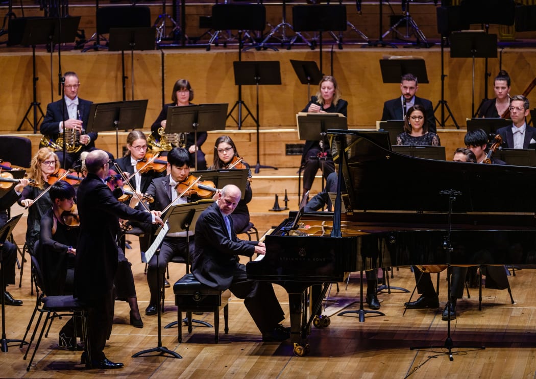 Michael Houstoun performs with the APO